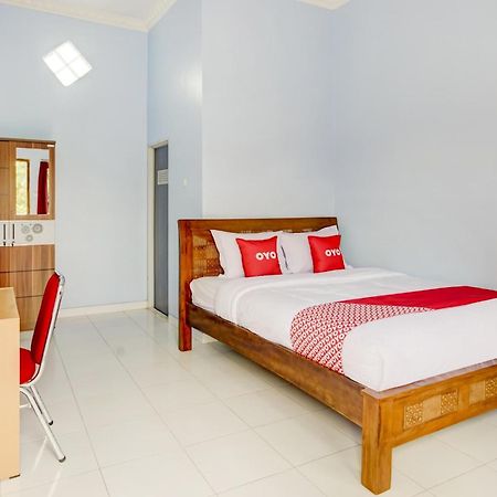 Oyo Life 3982 Azka Homestay Syariah Bandar Lampung Buitenkant foto