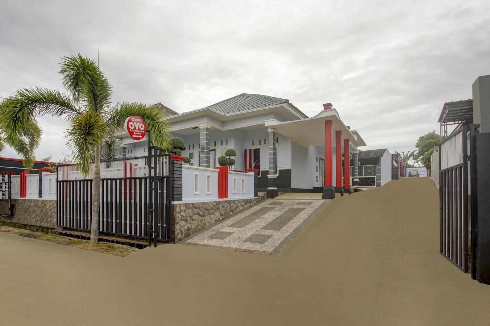 Oyo Life 3982 Azka Homestay Syariah Bandar Lampung Buitenkant foto